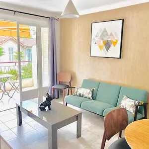2 Bedroom Luxury Flat With Balcony Center Apartment