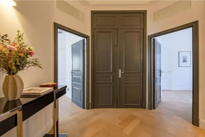 La Guitare 22 - Spacious 1 Bedroom Apartment In The Center Of Cannes, Right Behind Grand Hotel